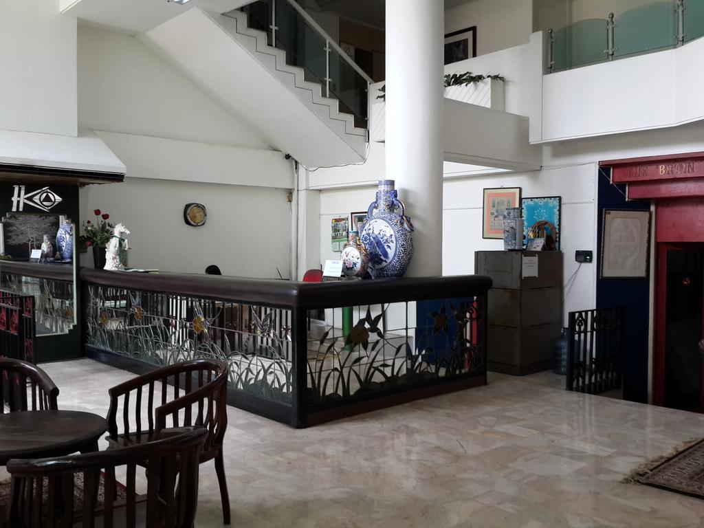 Reddoorz Plus Near Kebayoran Baru Blok S Yakarta Exterior foto
