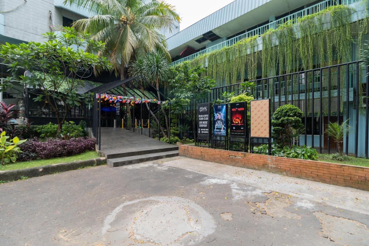 Reddoorz Plus Near Kebayoran Baru Blok S Yakarta Exterior foto