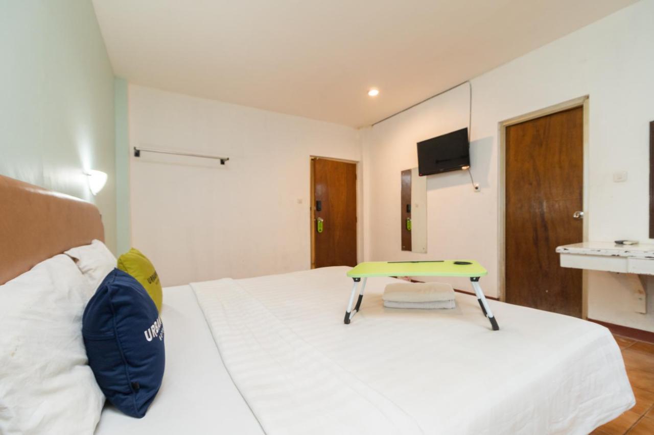 Reddoorz Plus Near Kebayoran Baru Blok S Yakarta Exterior foto