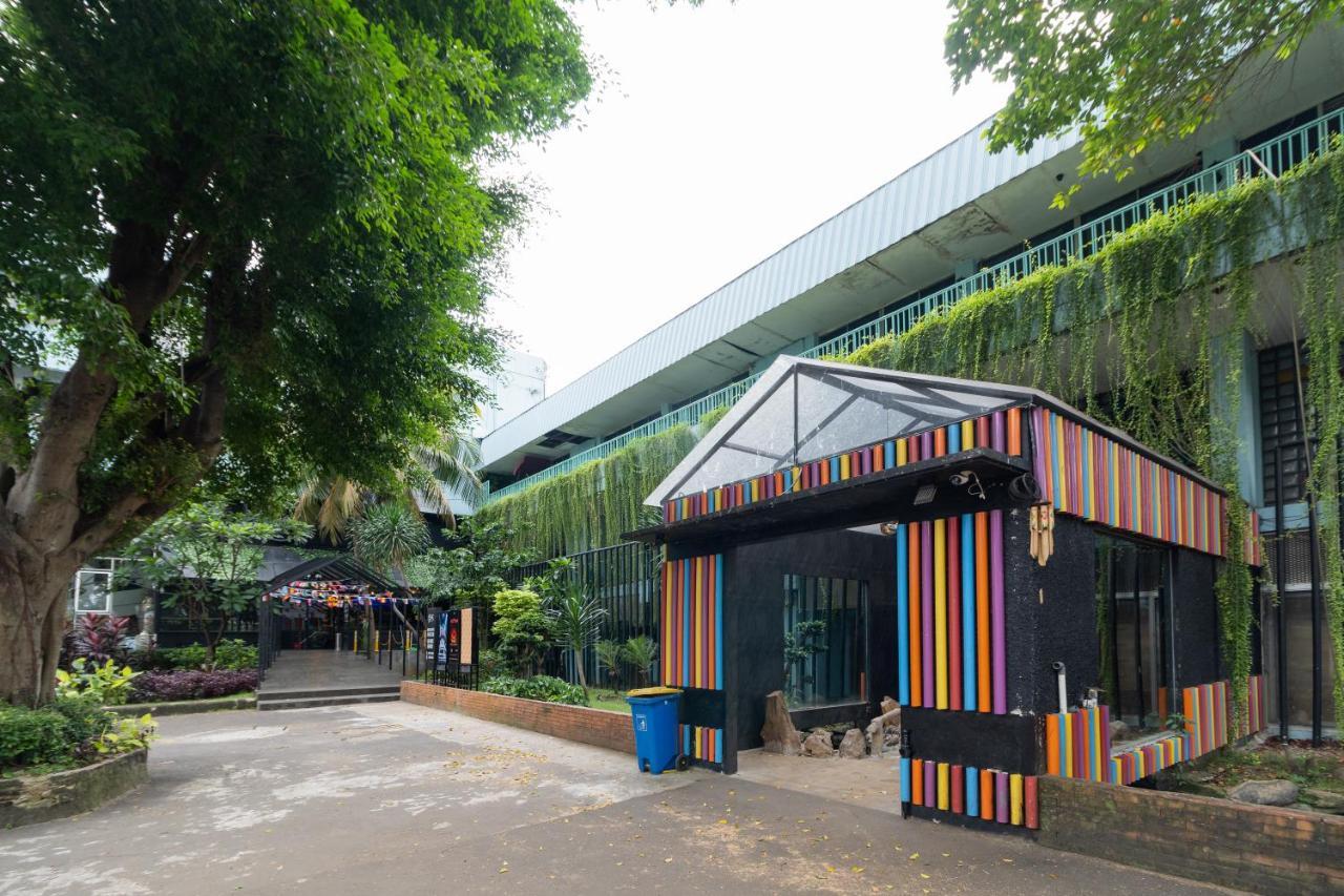 Reddoorz Plus Near Kebayoran Baru Blok S Yakarta Exterior foto