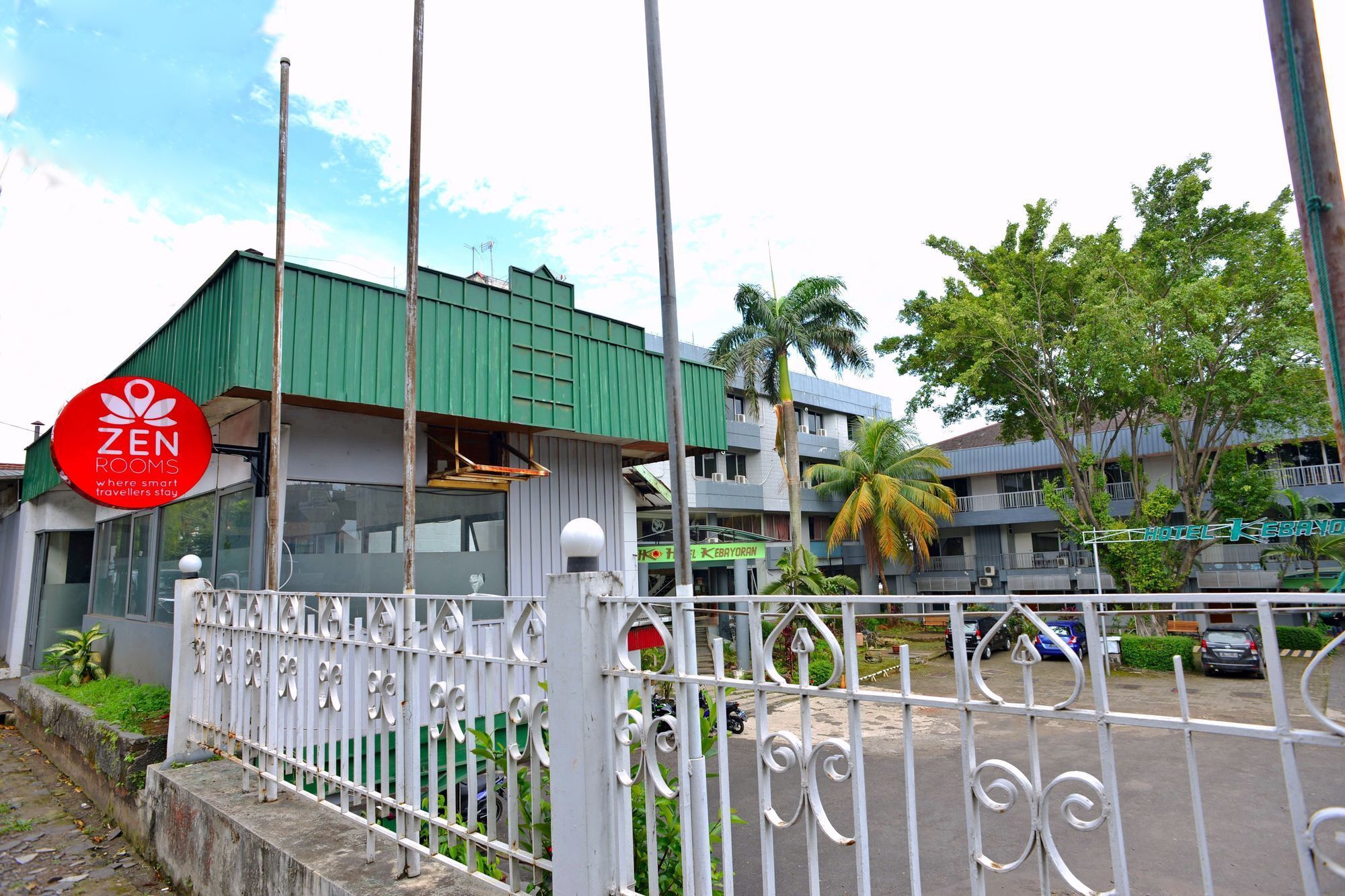Reddoorz Plus Near Kebayoran Baru Blok S Yakarta Exterior foto