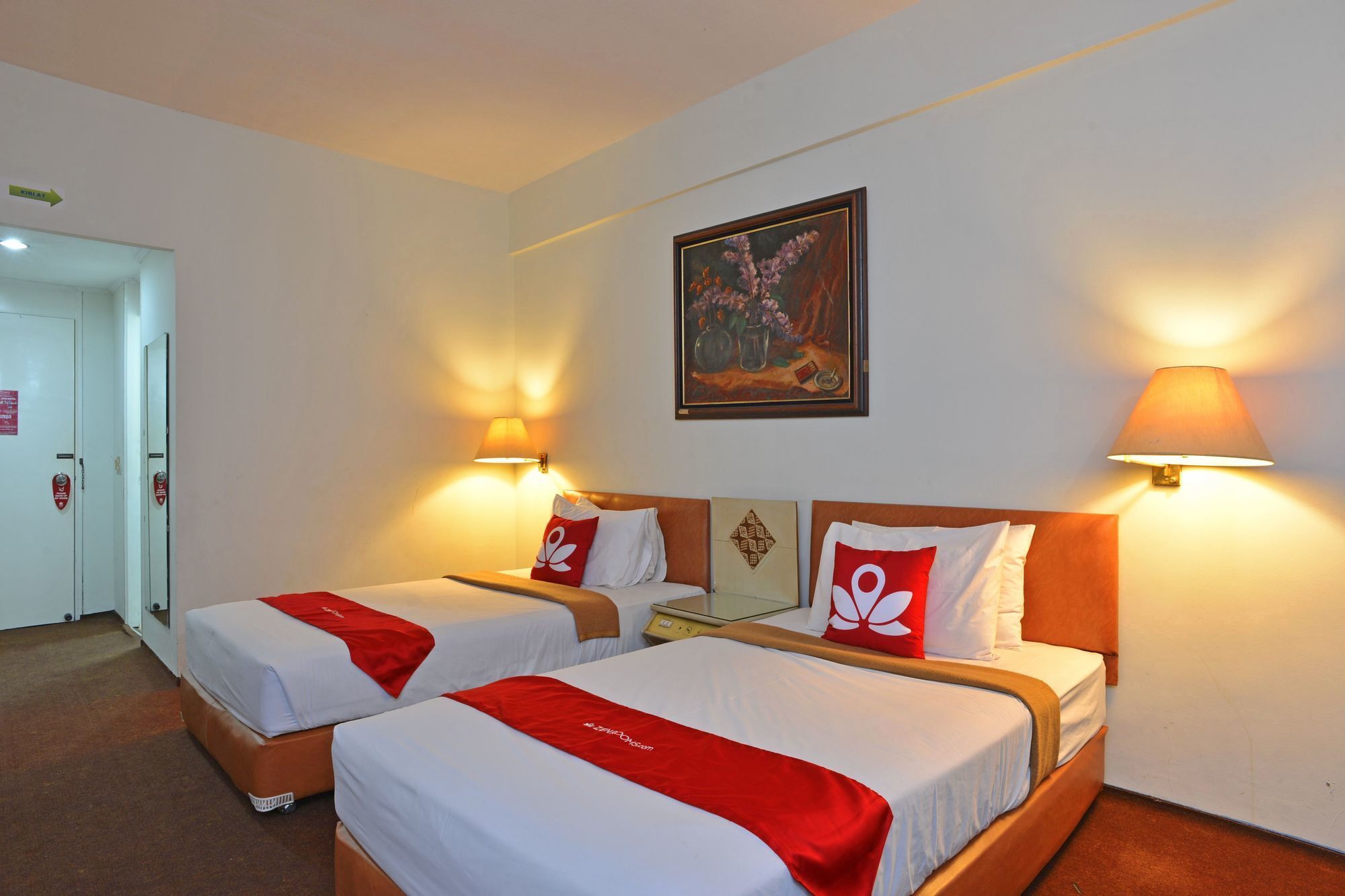 Reddoorz Plus Near Kebayoran Baru Blok S Yakarta Exterior foto